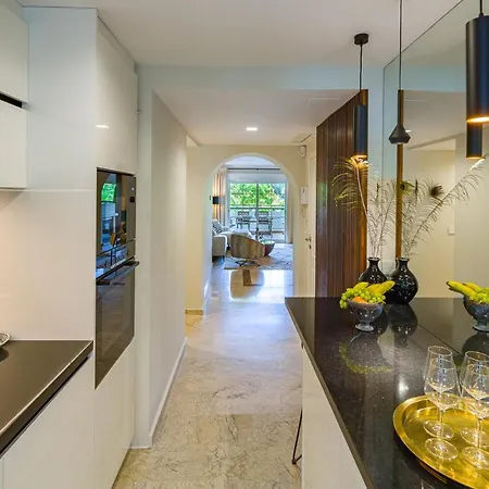 Next To Puente Newly Done Modern Style 5 Star Luxury