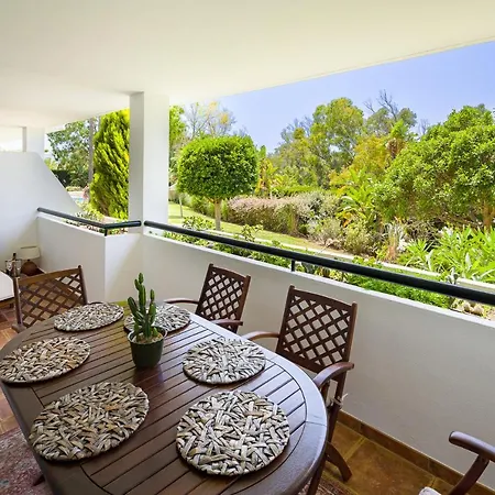Apartment Next To Puente Newly Done Modern Style 5 Star Luxury