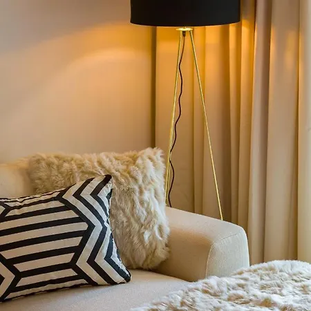Next To Puente Newly Done Modern Style 5 Star Luxury *