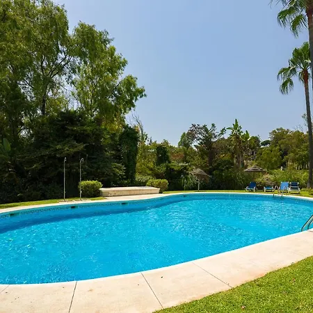Next To Puente Newly Done Modern Style 5 Star Luxury Apartment *